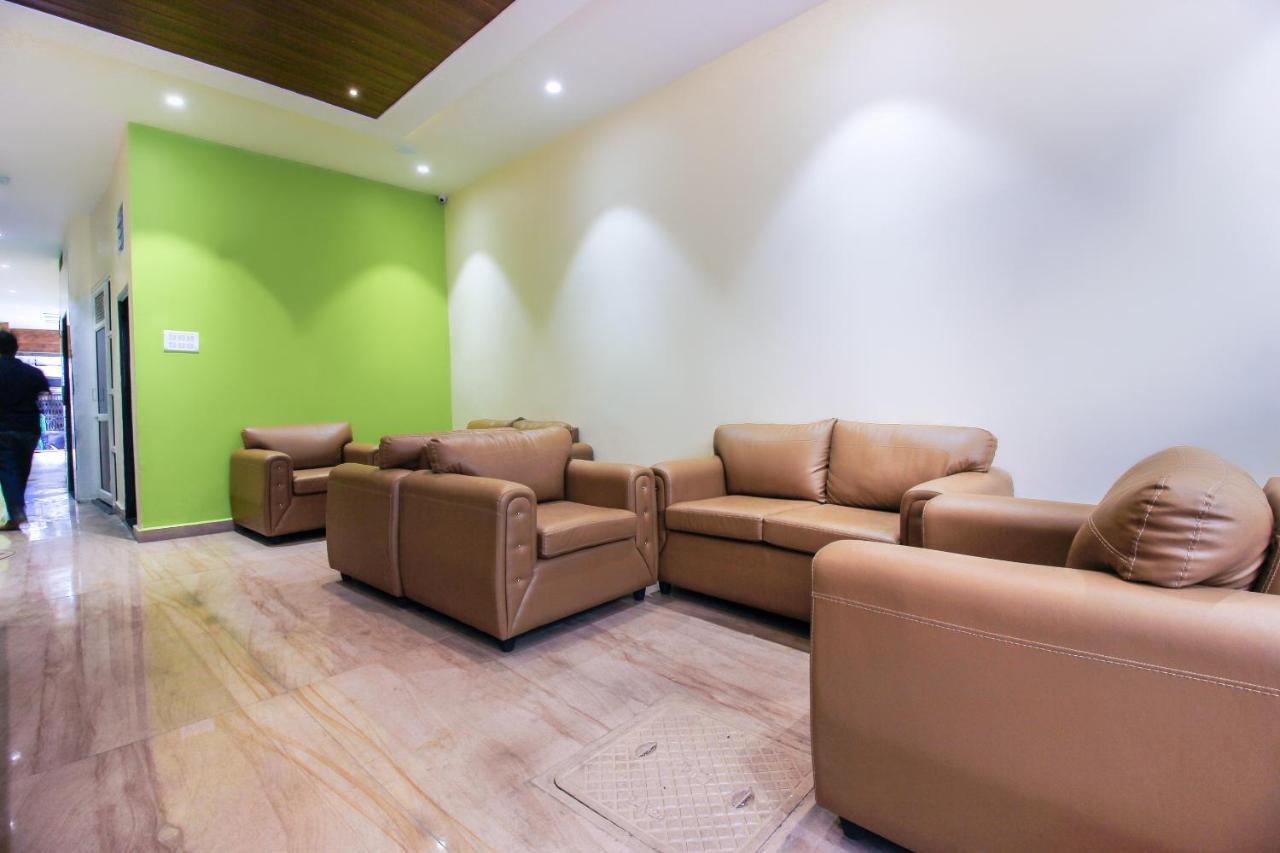 Oyo 66942 Venus Residency Ξενοδοχείο Lalaguda Εξωτερικό φωτογραφία
